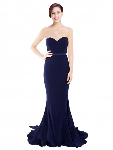 Fabricants Bleu marine foncé Sirène Sans bretelle Balayage train Crêpe Stretch Longue Robes demoiselle d'honneur / Robes de bal